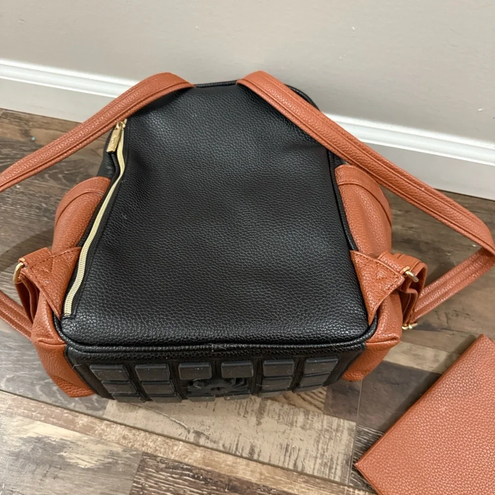 Itzy Ritzy Black, White & Brown Herringbone Diaper Backpack - Picture 6 of 7